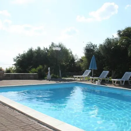 Drosia - Chic & Classic 3*